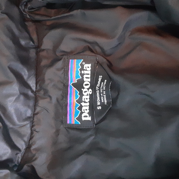 Patagonia Puffer Coat - Picture 2 of 10